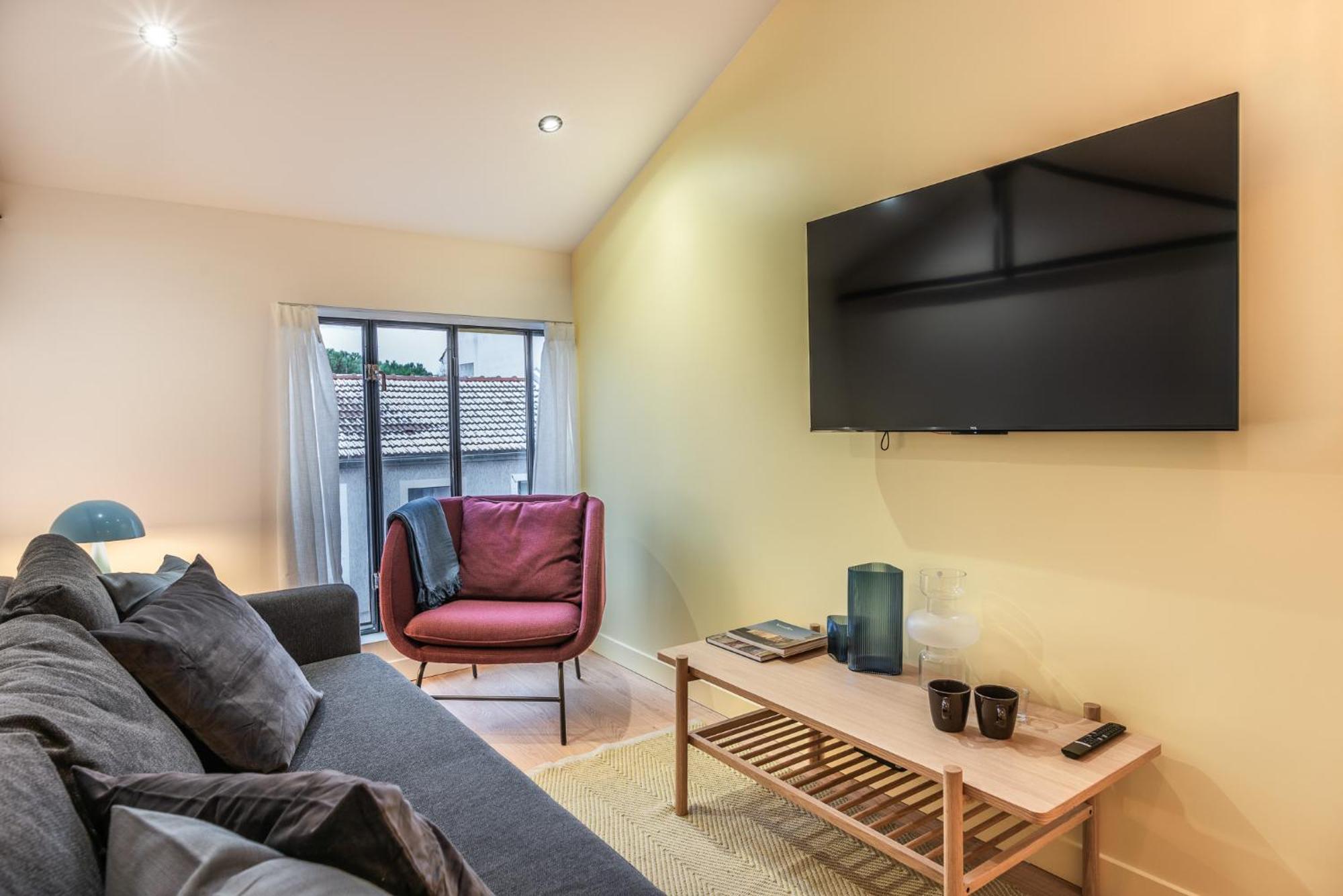 Architect Loft - 15 Min From City Center - 8 Guest 장티이 외부 사진