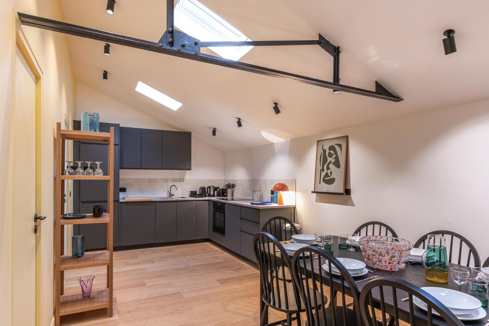 Architect Loft - 15 Min From City Center - 8 Guest 장티이 외부 사진
